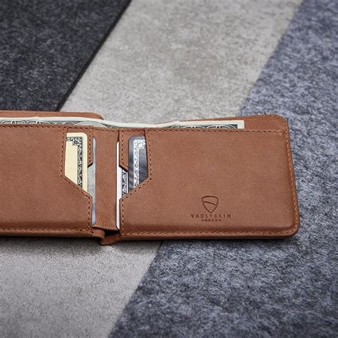 Vaultskin MANHATTAN Slim Minimalist Bifold Wallet and Credit 